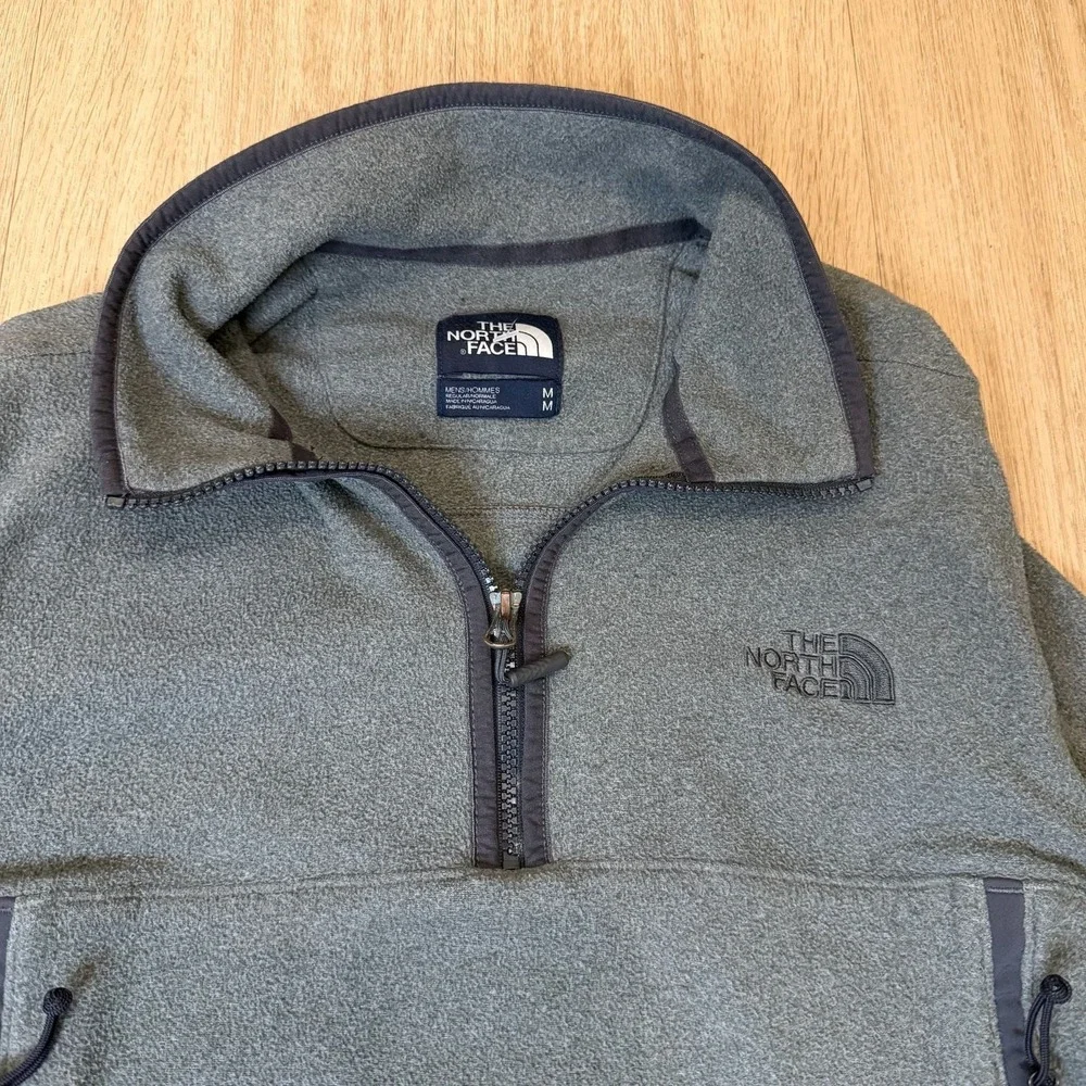 The North Face Mens Quarter Zip Fleece Pullover Gray Mock Neck Jacket Medium